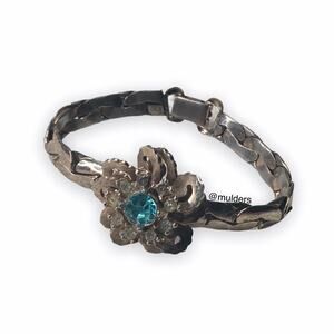 Vintage Jewelry Silver Tone & Floral Blue Rhinestone 3D Bracelet